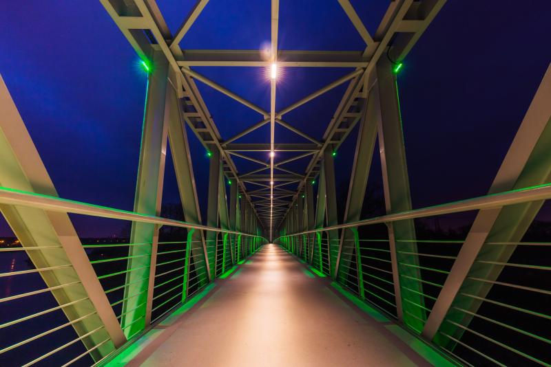Illuminazione Ponte Zeran a Varsavia, Polonia 5