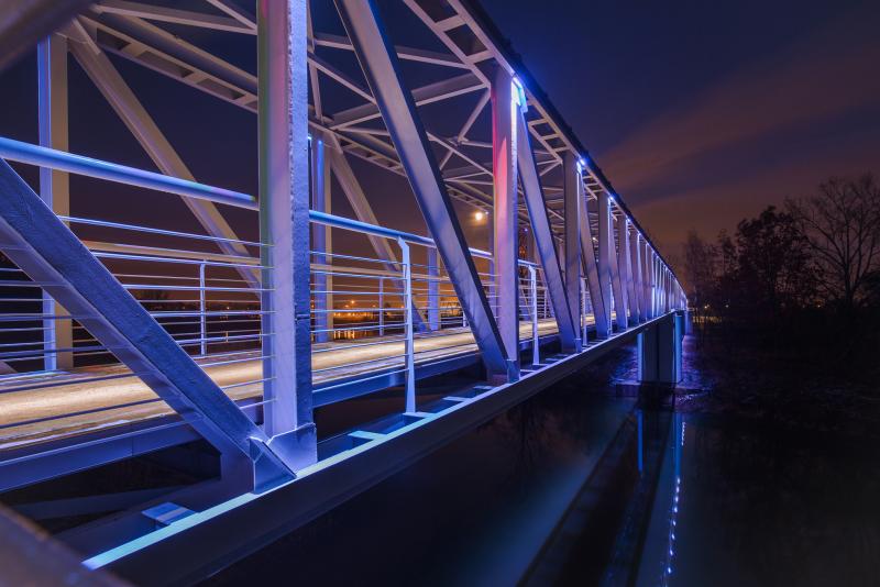 Illuminazione Ponte Zeran a Varsavia, Polonia 16